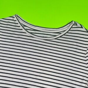 Time and Tru Womens Black White Striped Ribbed Long Sleeve Crew Neck Top Large